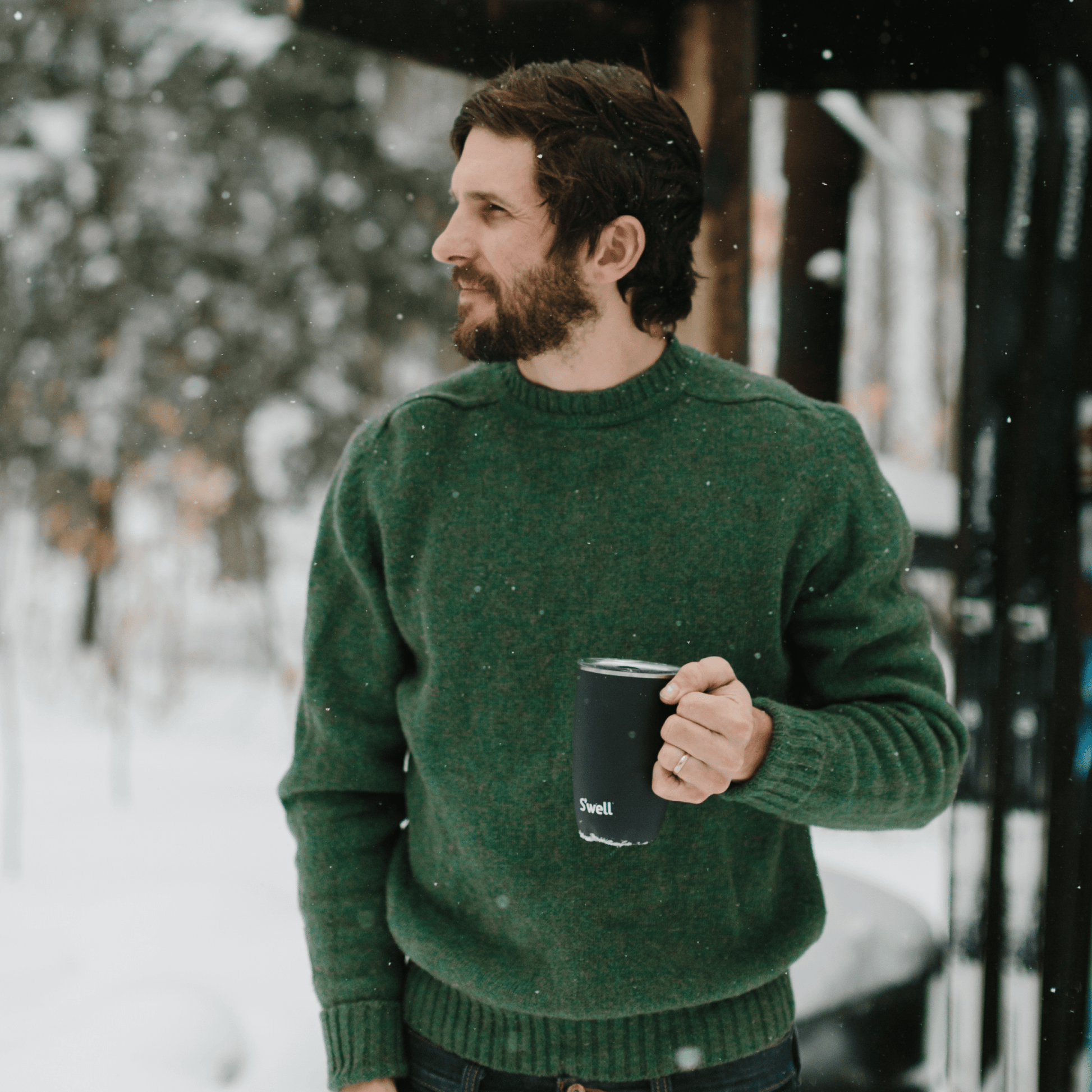mug-16oz-d1 Swell-16oz-Mug-Onyx-Lifestyle.png