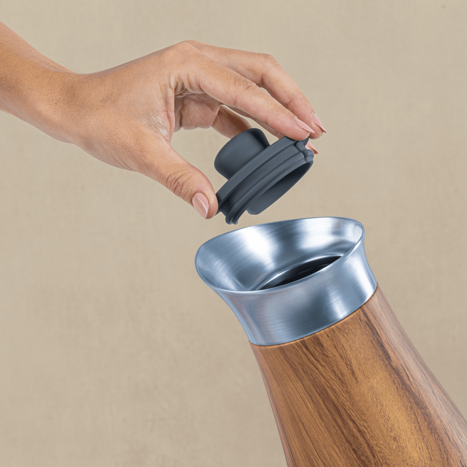 carafe-with-lid-j8 Swell-Carafe-Teakwood-Lifestyle.png