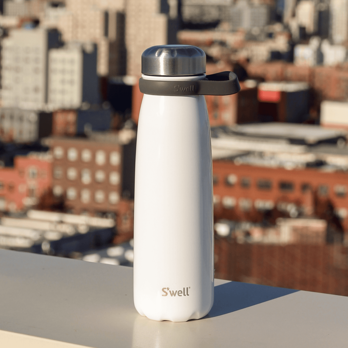 traveler-40oz-p0 Swell-Water-Bottle-Traveler-40oz-White-Angel-Food-Lifestyle.png