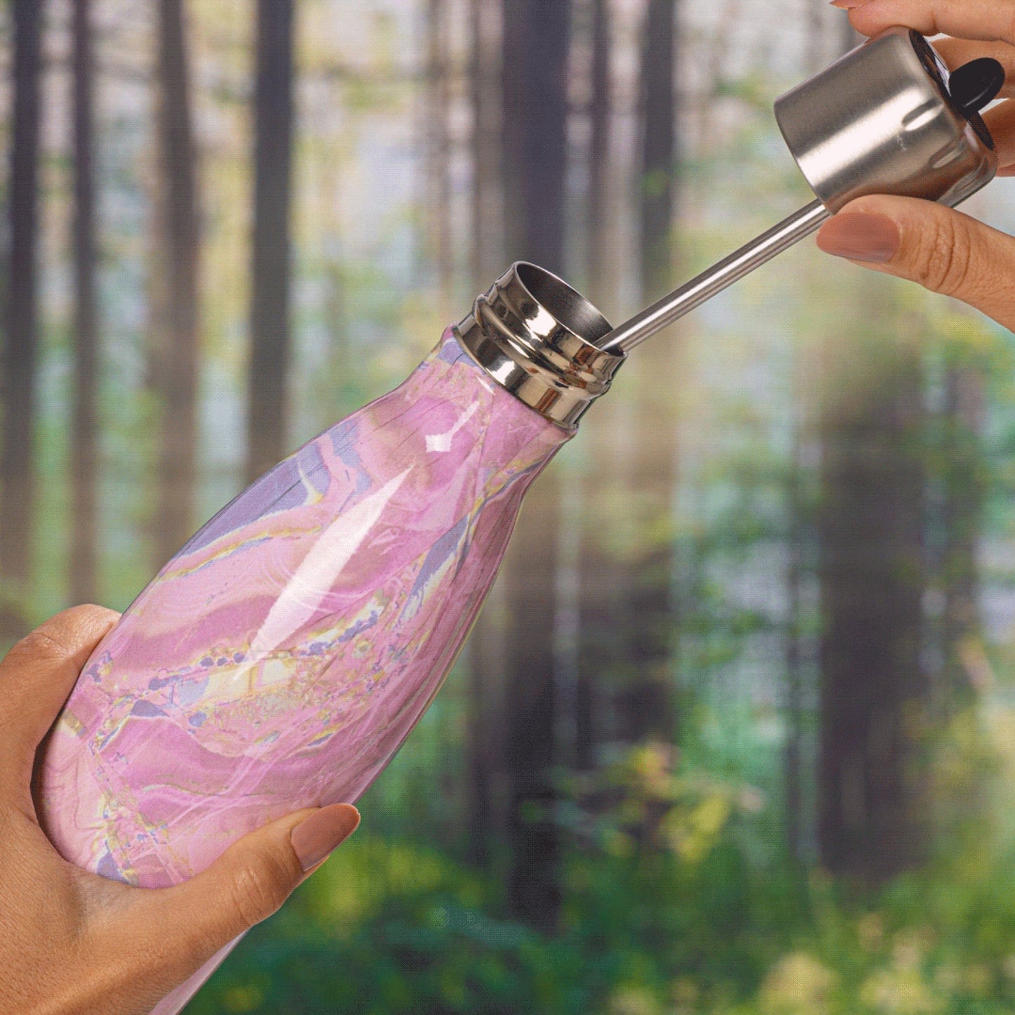 original-bottle-with-flip-straw-cap-17oz-u9 Swell-Water-Bottle-With-Straw-17oz-Pink-Geode-Rose-LifeStyle.jpg